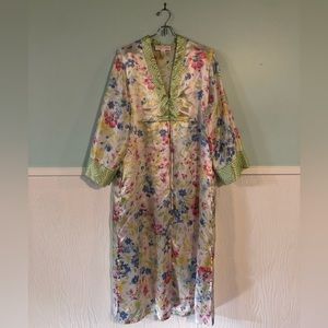 Flowy Floral Oscar de la Renta zip up robe